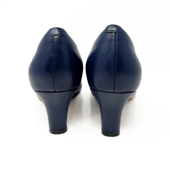 SOLD! Clarks Navy Blue Pointed Toe Pumps Heels - Picture 7 of 11